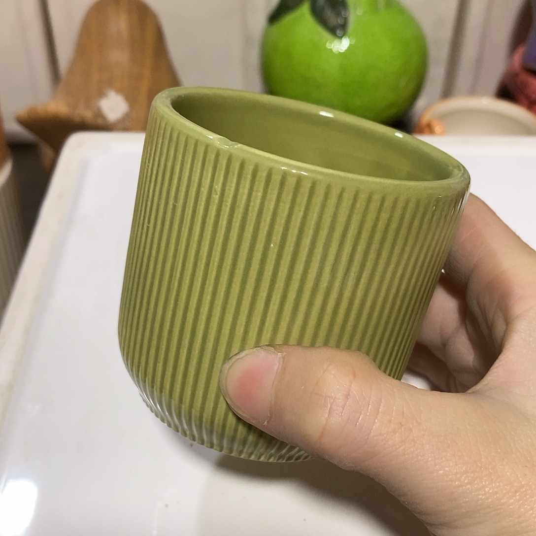 杯子陶盆有孔 瑕疵介意勿拍