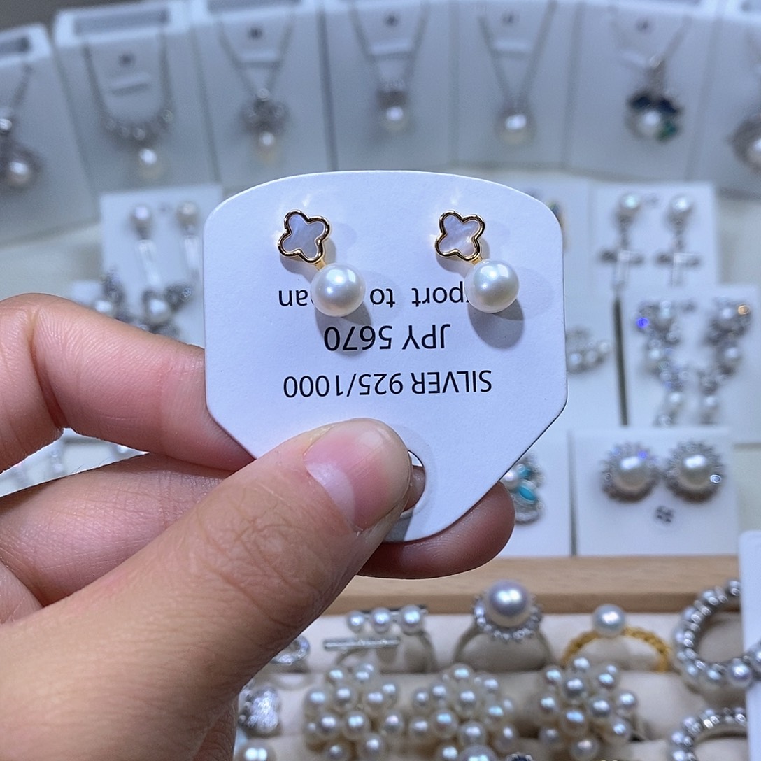 淡水珍珠未镶嵌耳饰