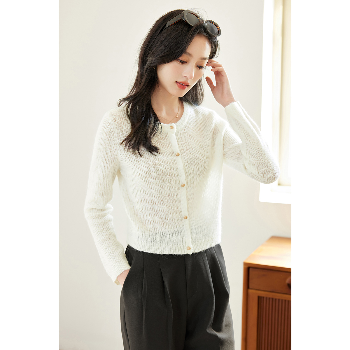 2265【马琦尧专属】朗文斯汀纯色绒感气质针织衫LDMZ33012265