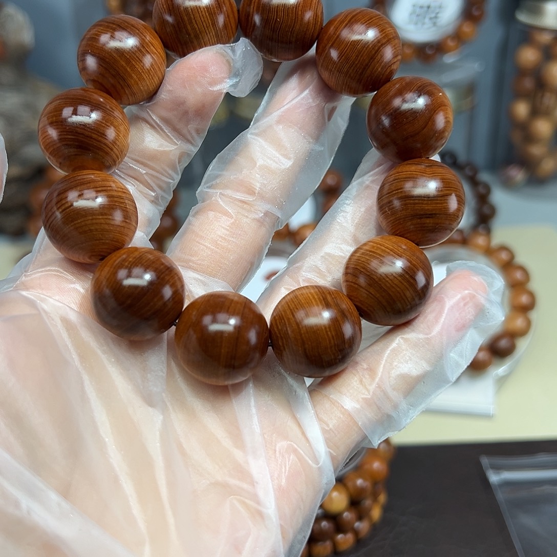 小***胖柏木（崖柏）2.0黑金刚