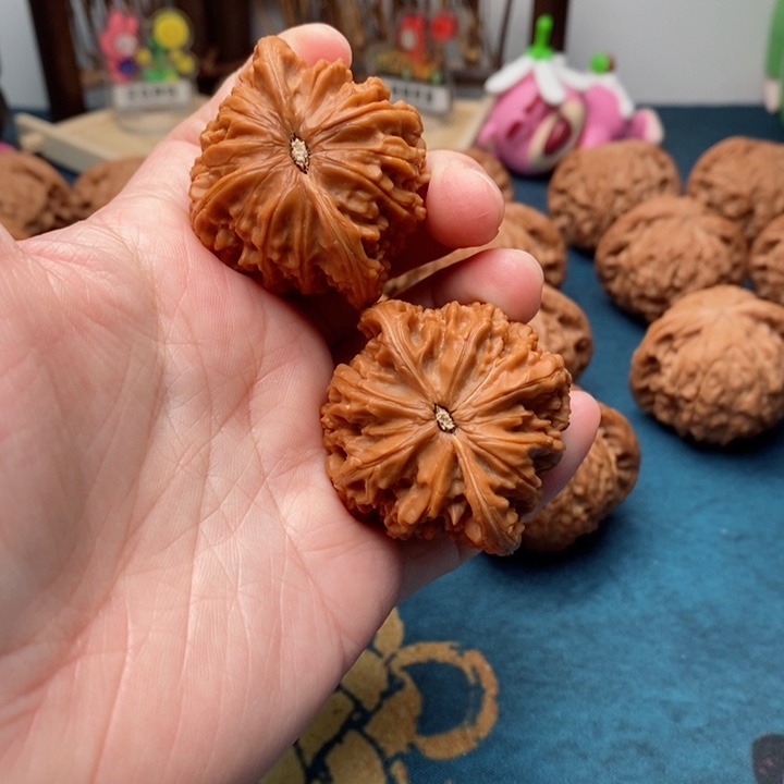 文玩核桃把件诸****u山地磨42