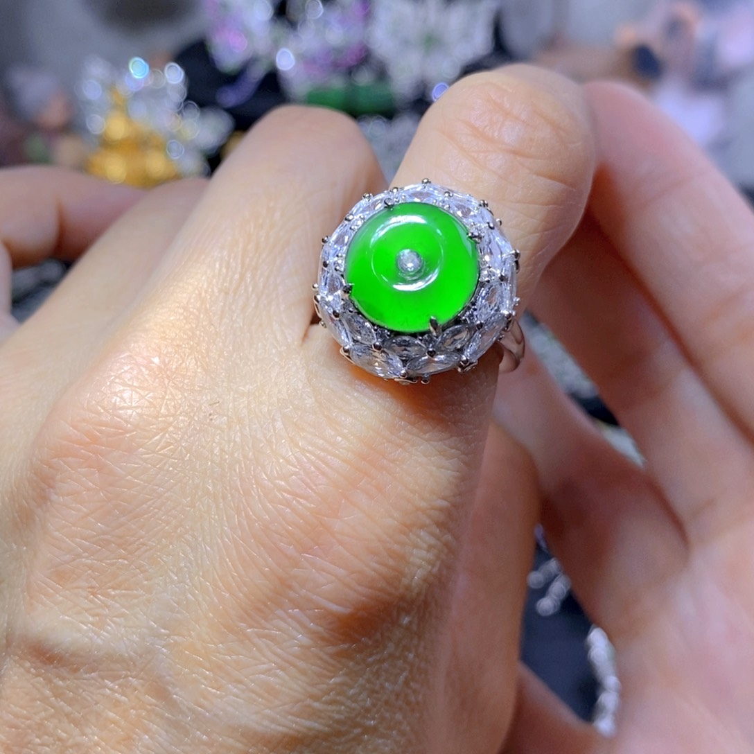 翡翠银S925镶嵌耳饰天然翡翠