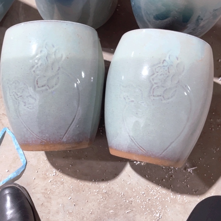紫砂花盆口径18高度24两只正品