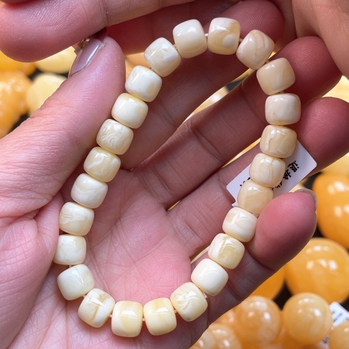 蜜蜡裸石未镶嵌蜜蜡手串