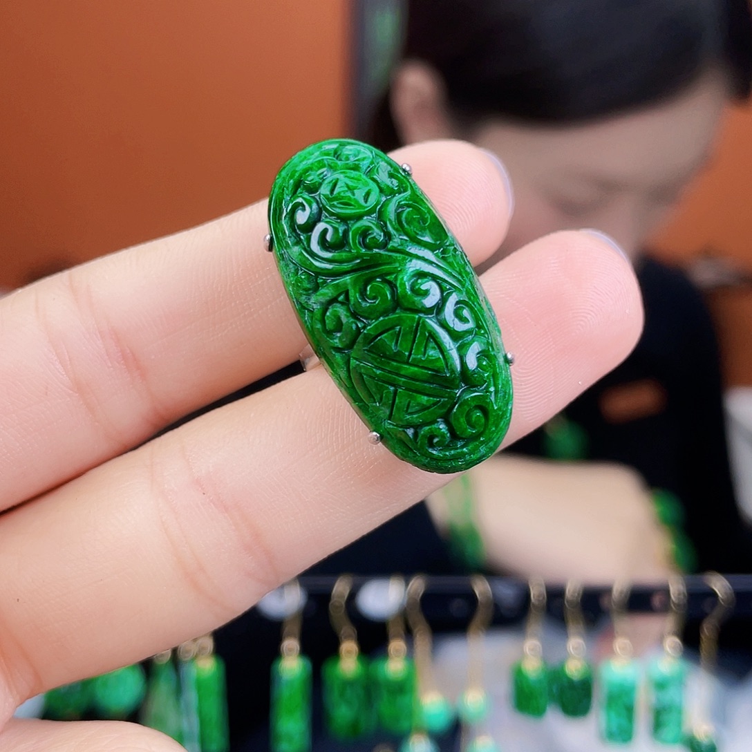 翡翠银S925镶嵌耳饰