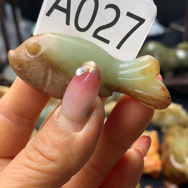 a***汉和田玉未镶嵌车挂