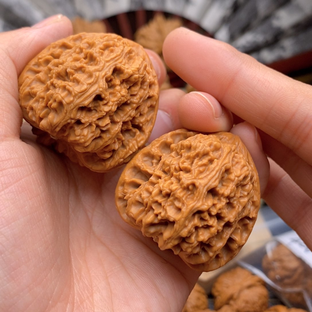 文玩核桃把件38南疆石打底