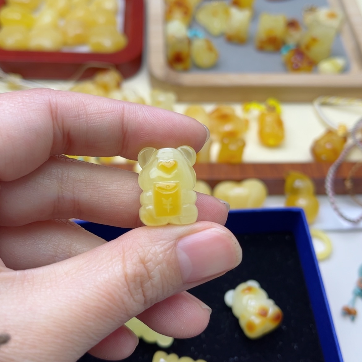 【闪购商品】蜜蜡裸石未镶嵌?**定制