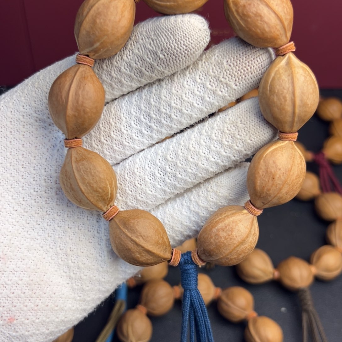 何***笑橄榄核吊坠梅林铁核20-28