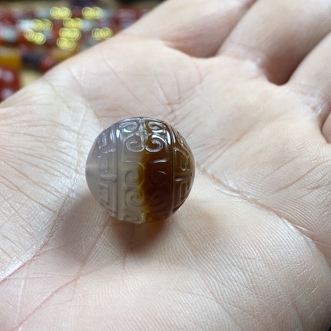 玛瑙/玉髓挂件未镶嵌张****)