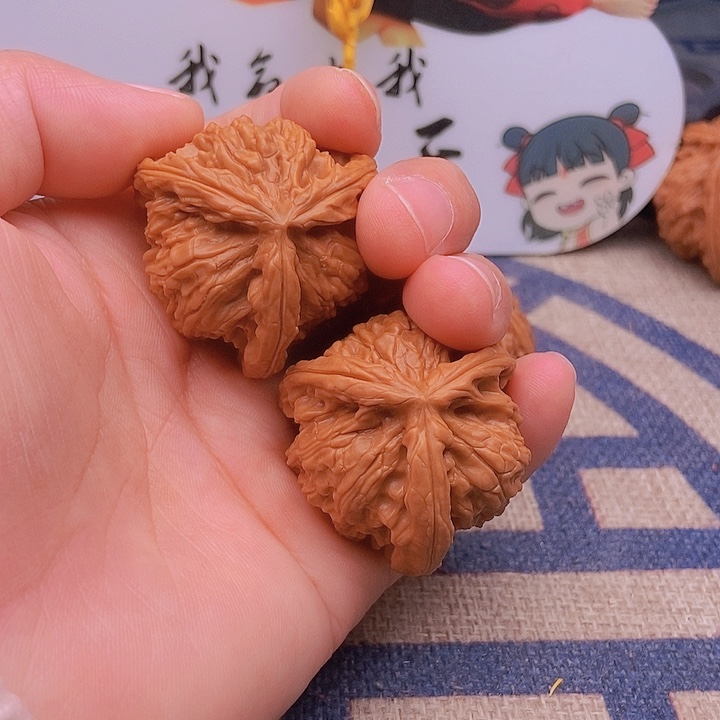 吊坠文玩核桃青**杨三棱