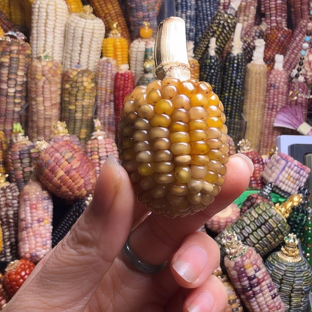 *****琉璃非金属异色桃墩