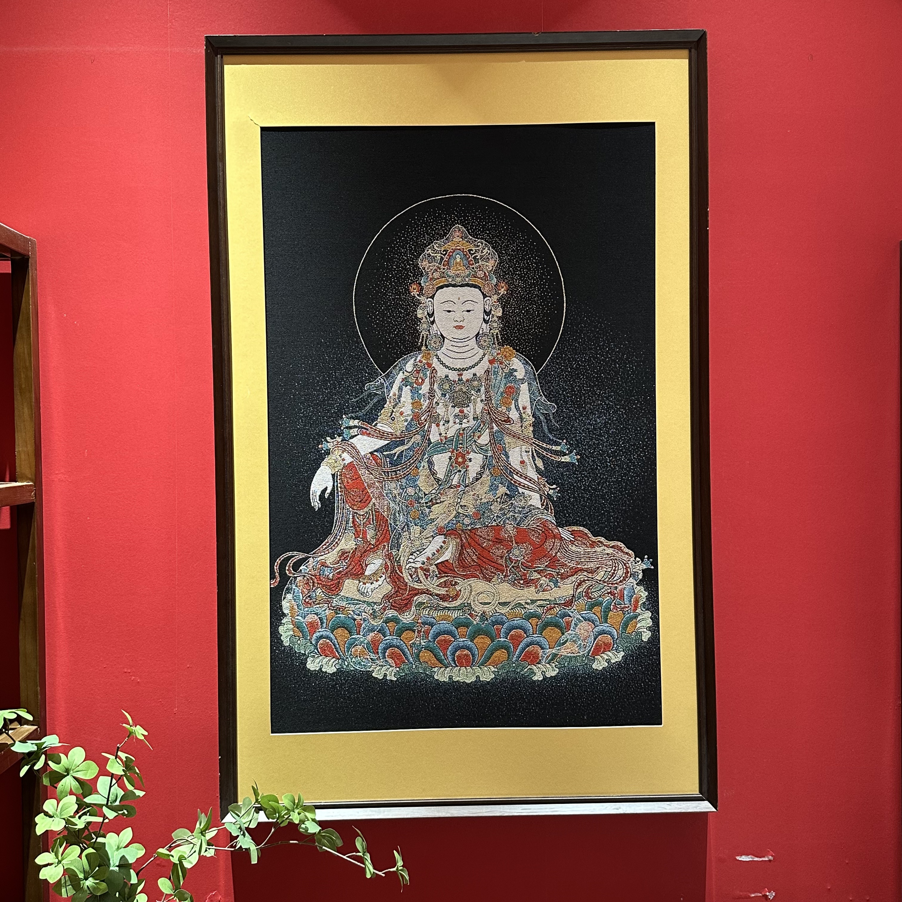 刺绣【水月观音】挂画实木装裱办公室玄关茶室客厅背景墙装饰画