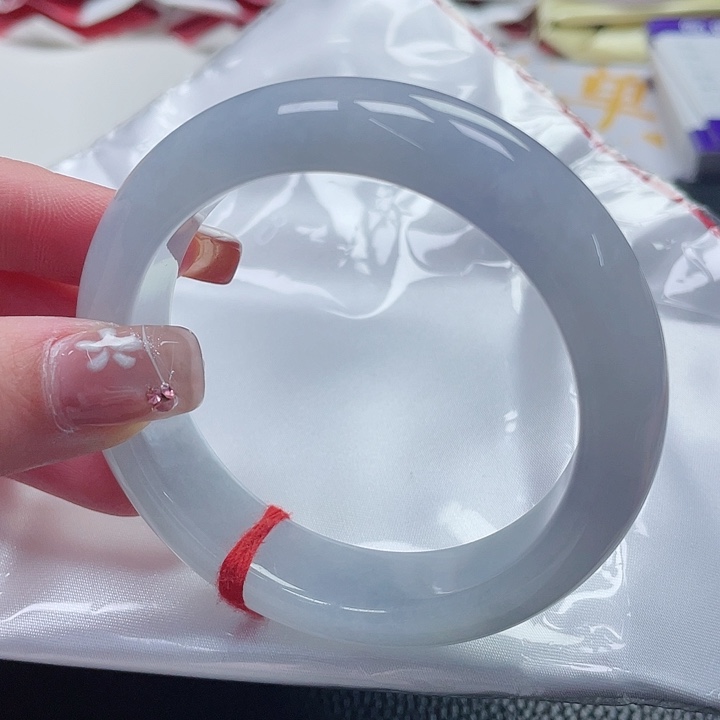 翡翠手镯未镶嵌缅甸