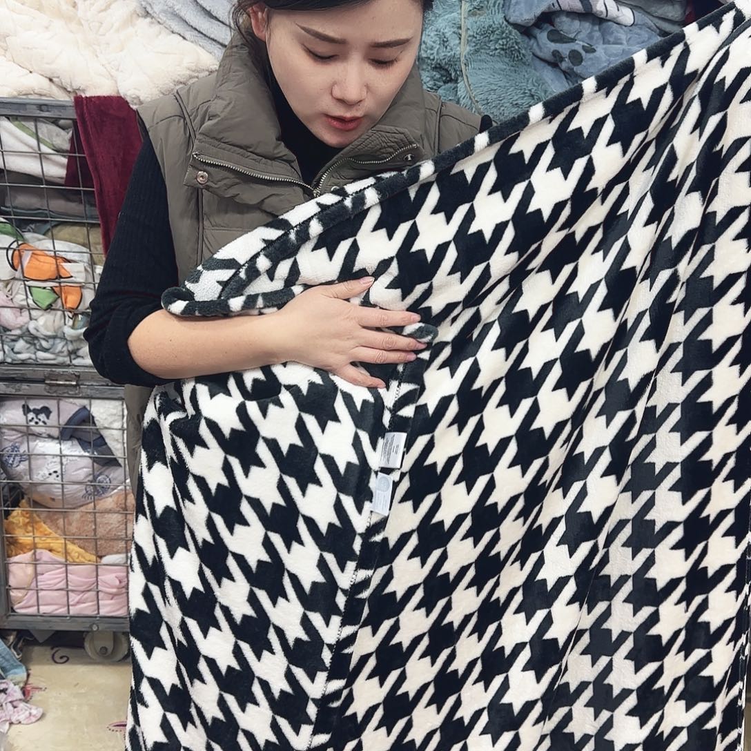 羊驼毛127.178巨厚云毯，孤