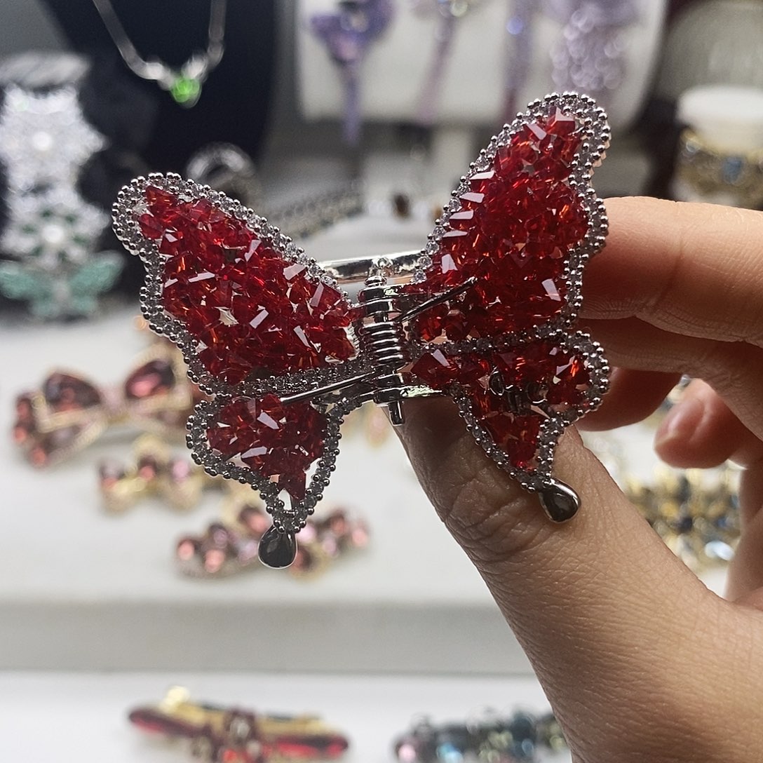 仿水晶合金抓夹中