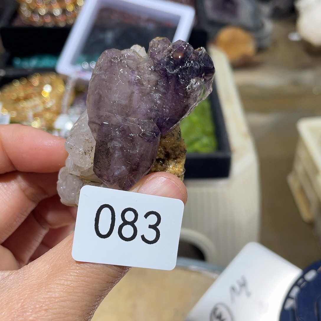 水晶摆件……未镶嵌