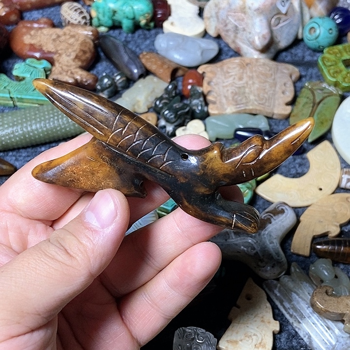 和田玉未镶嵌颈饰82