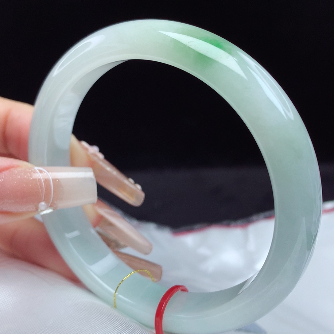 翡翠手镯未镶嵌57圈3981