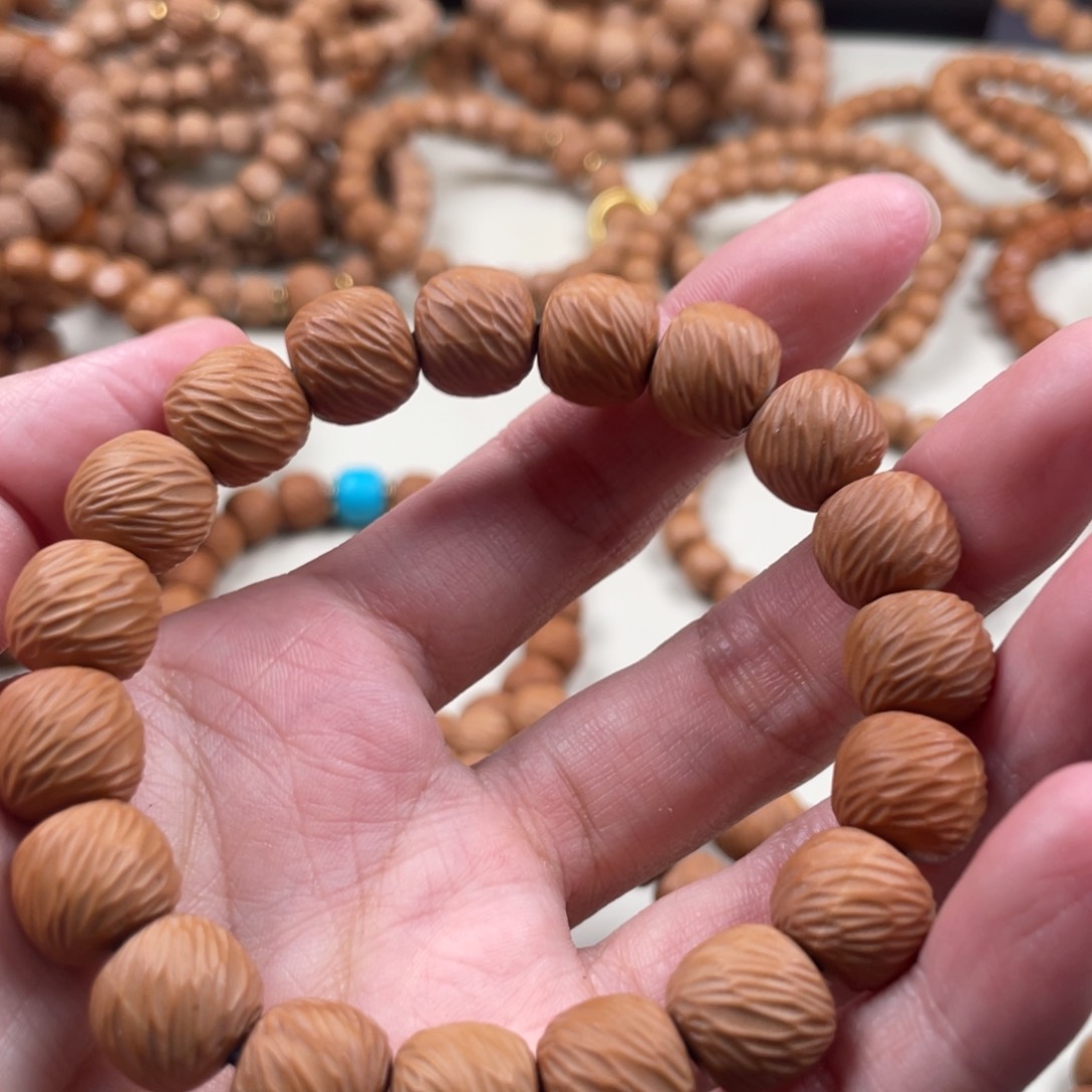 猴头核桃手串泛油油点龙岩云锦