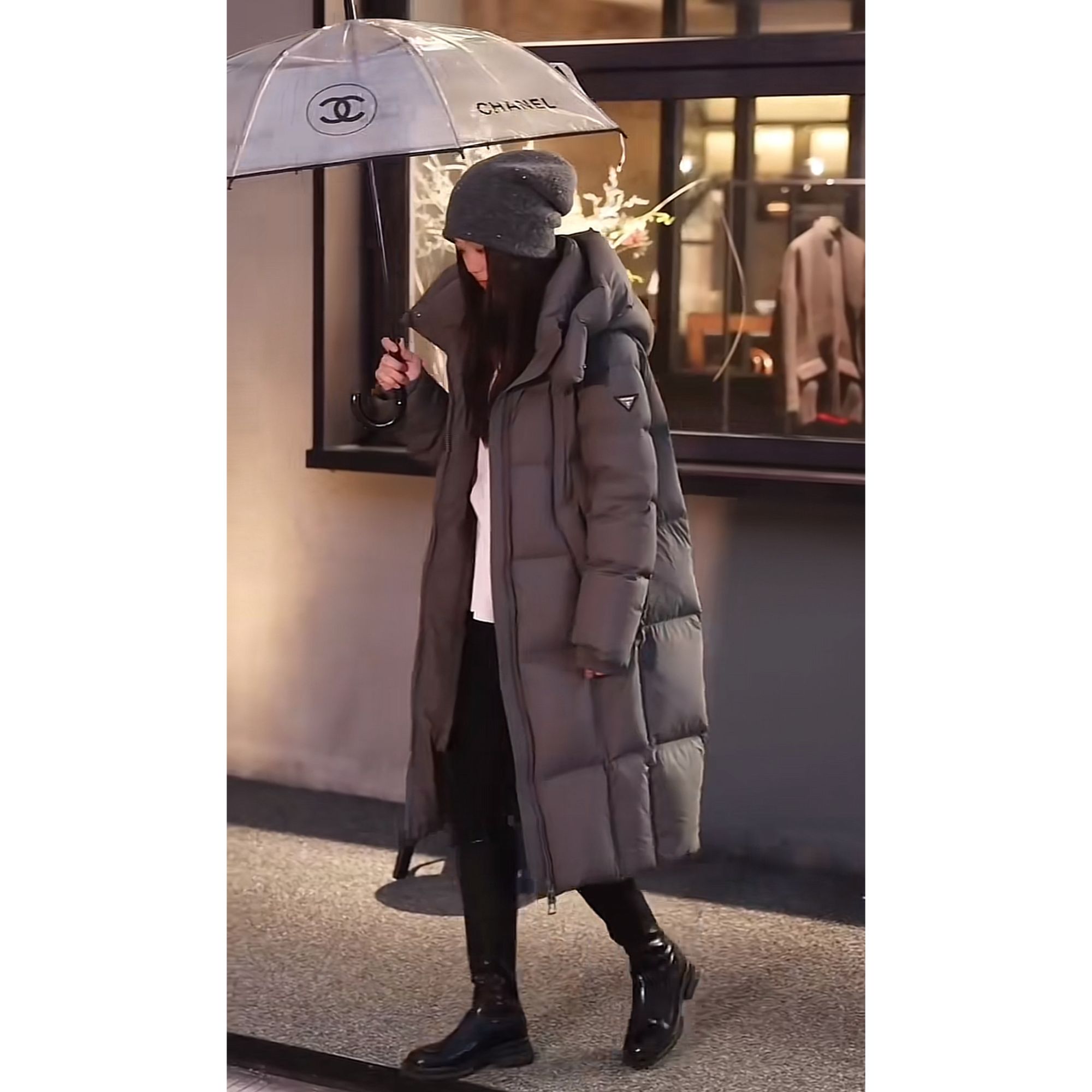 保暖羽绒服2025冬新款中长款白鸭绒加厚时尚休闲百搭外套24D8226