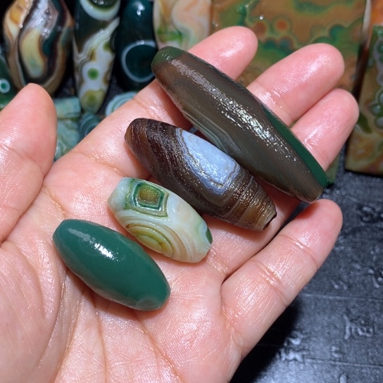 石英质玉珠宝半成品未镶嵌家****)