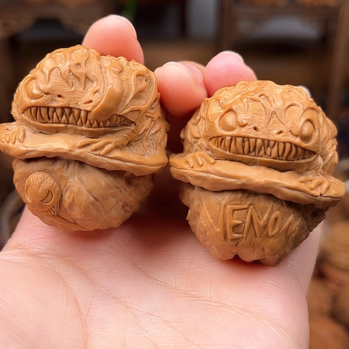 核桃把件毒液金蟾