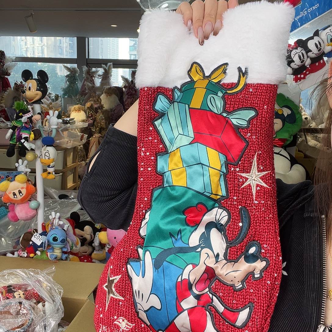 毛绒高飞圣诞袜子