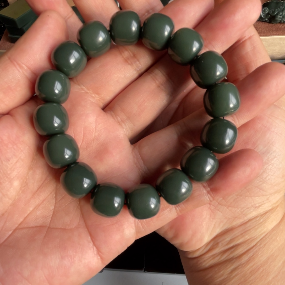 极***音和田玉未镶嵌手链