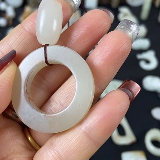 和田玉（糖玉）未镶嵌挂件