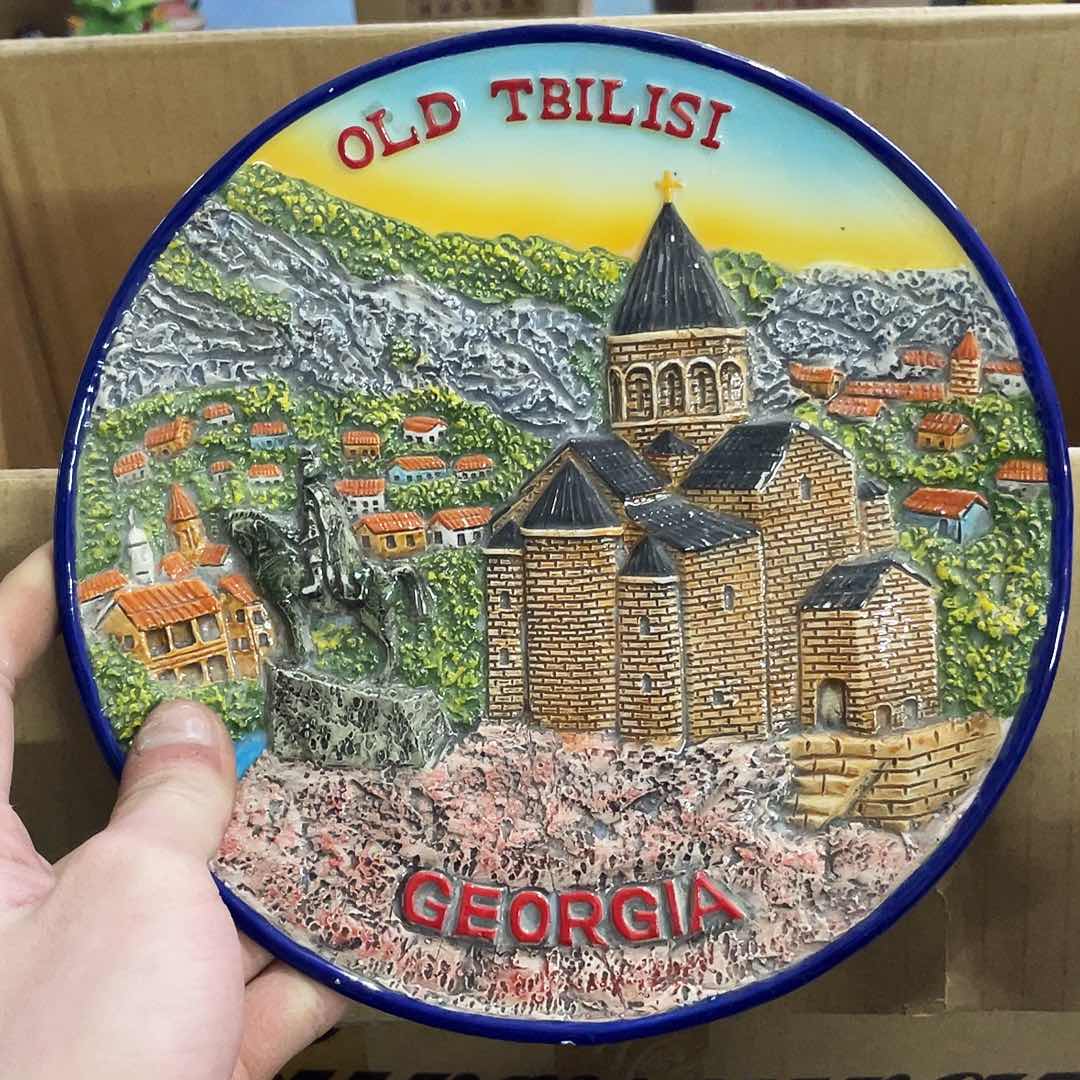 摆件   磕碰。封釉。