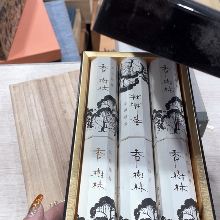 周*新亿阁中古商品无售后