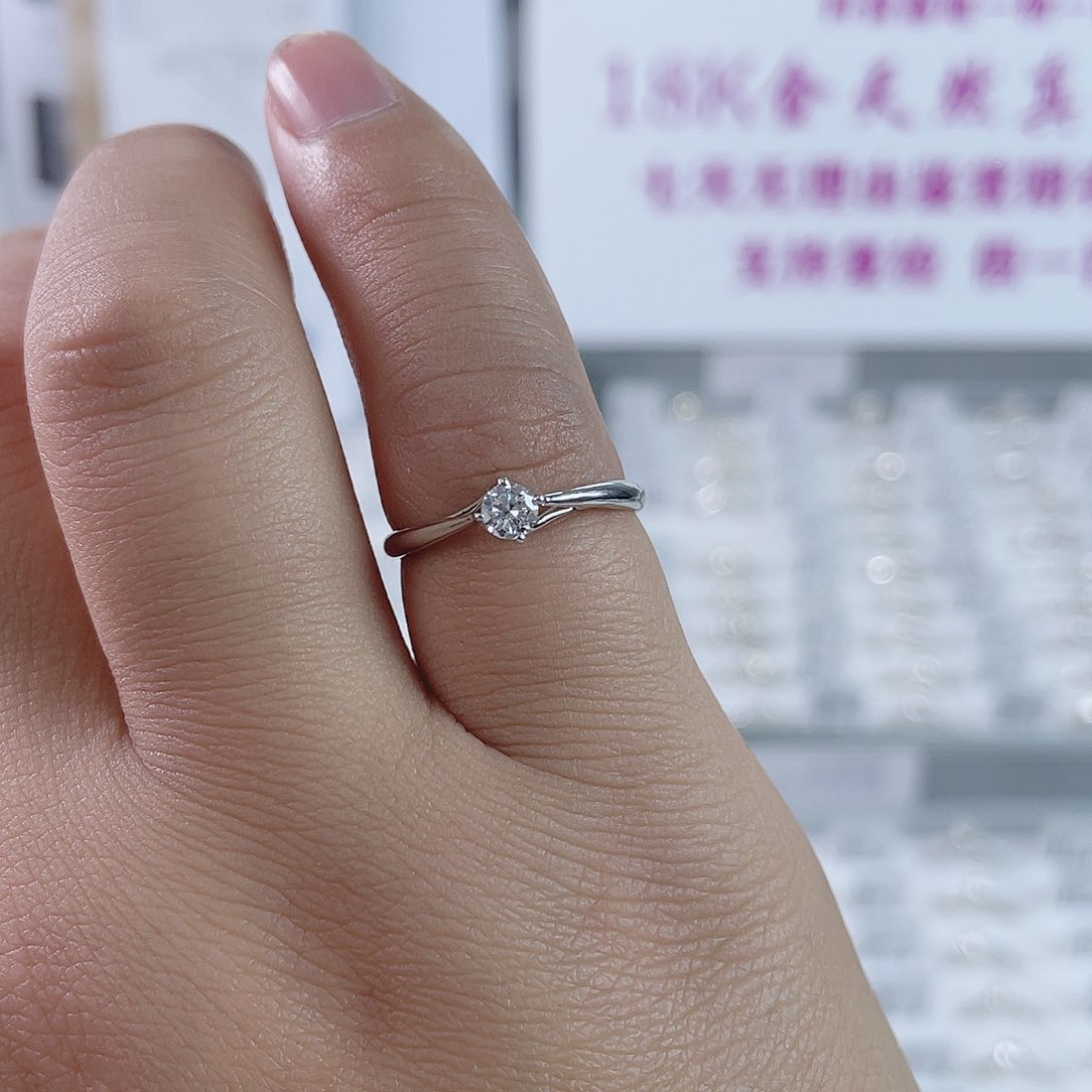 钻石戒指/指环18K金镶嵌h 18040202