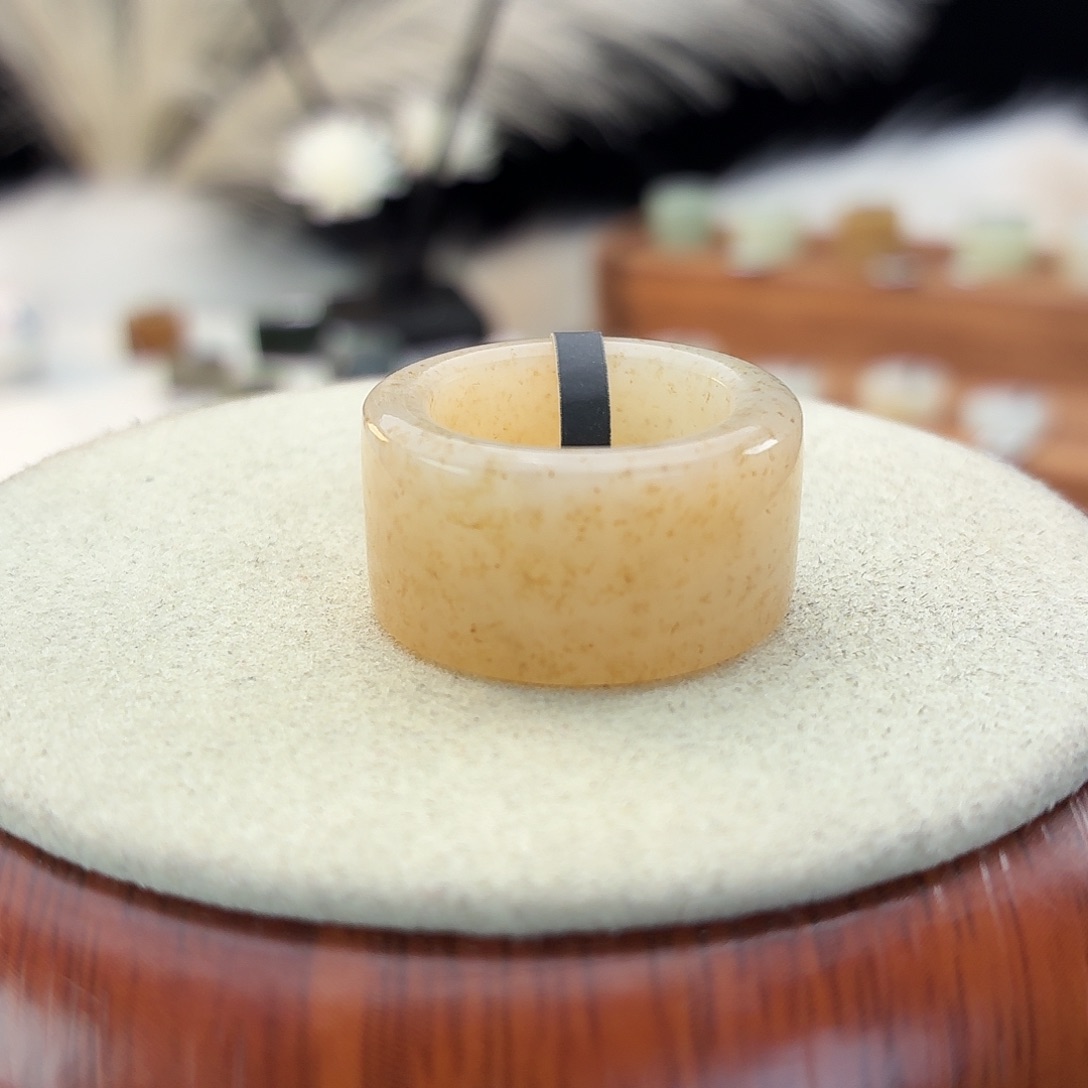 和田玉未镶嵌戒指i88金桂花圆切17.0mm