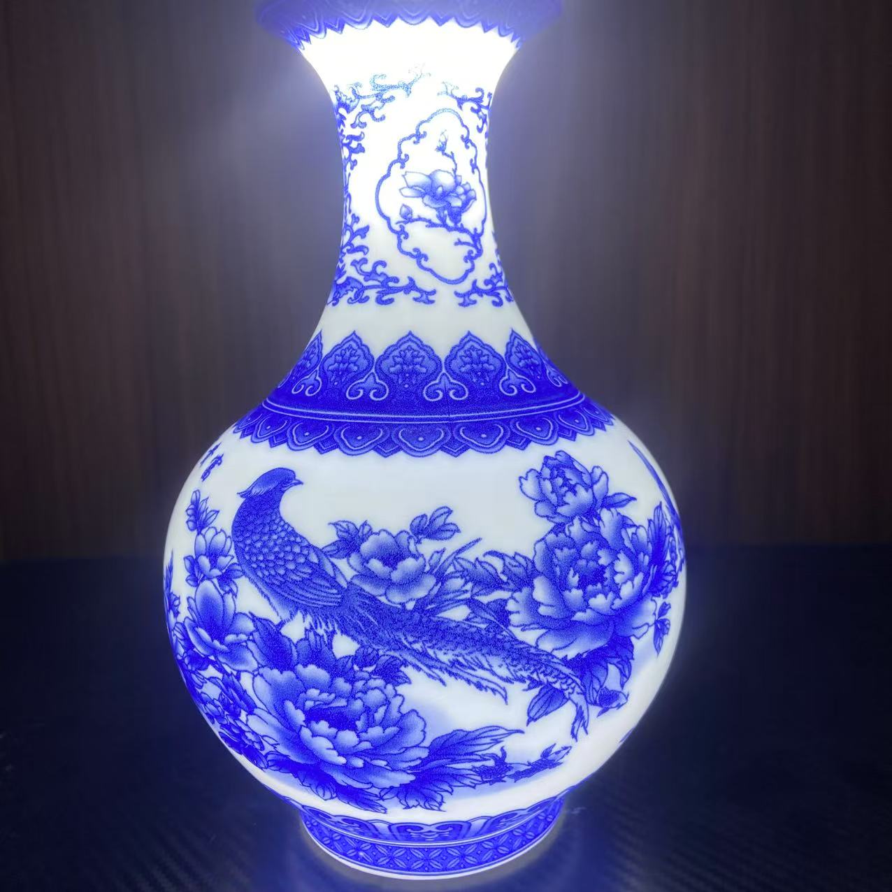 富贵有余青花花鸟赏瓶