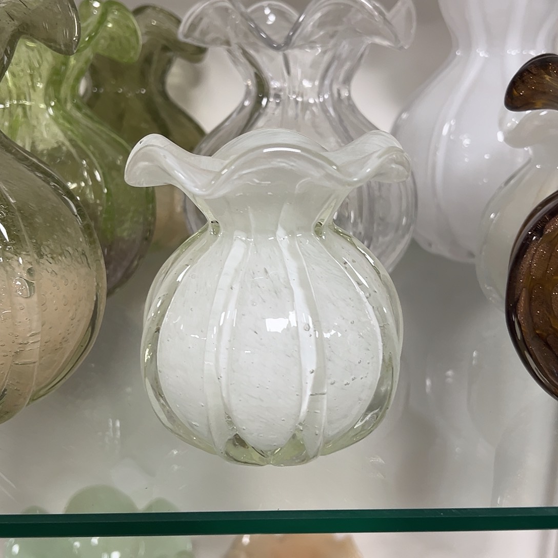 琉璃高12白瓷琉璃花器