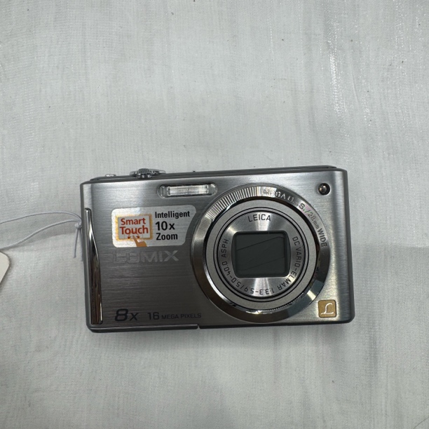 9新 Panasonic/松下 松下fs37 1600万像素 8倍光学变焦