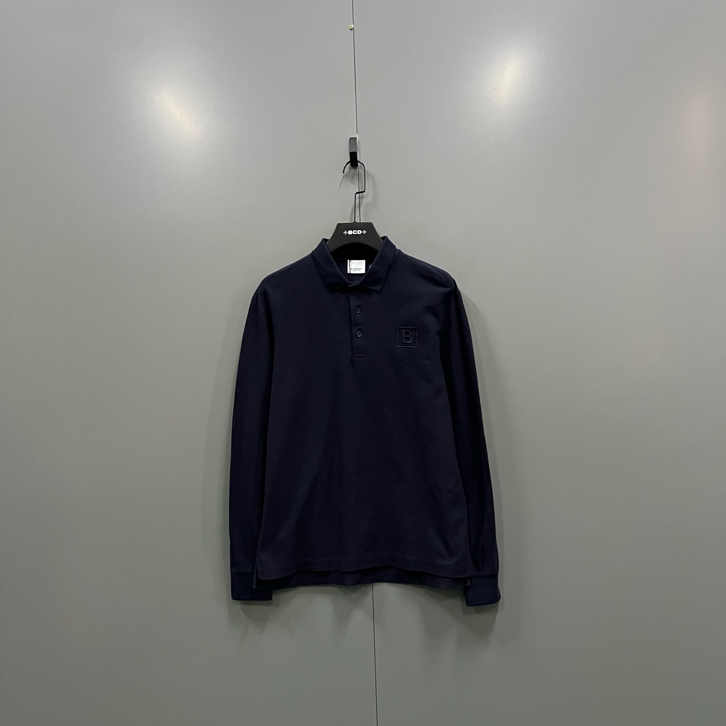 99新 BURBERRY/博柏利 h811 015313  黑色TB刺绣polo衫 XS码