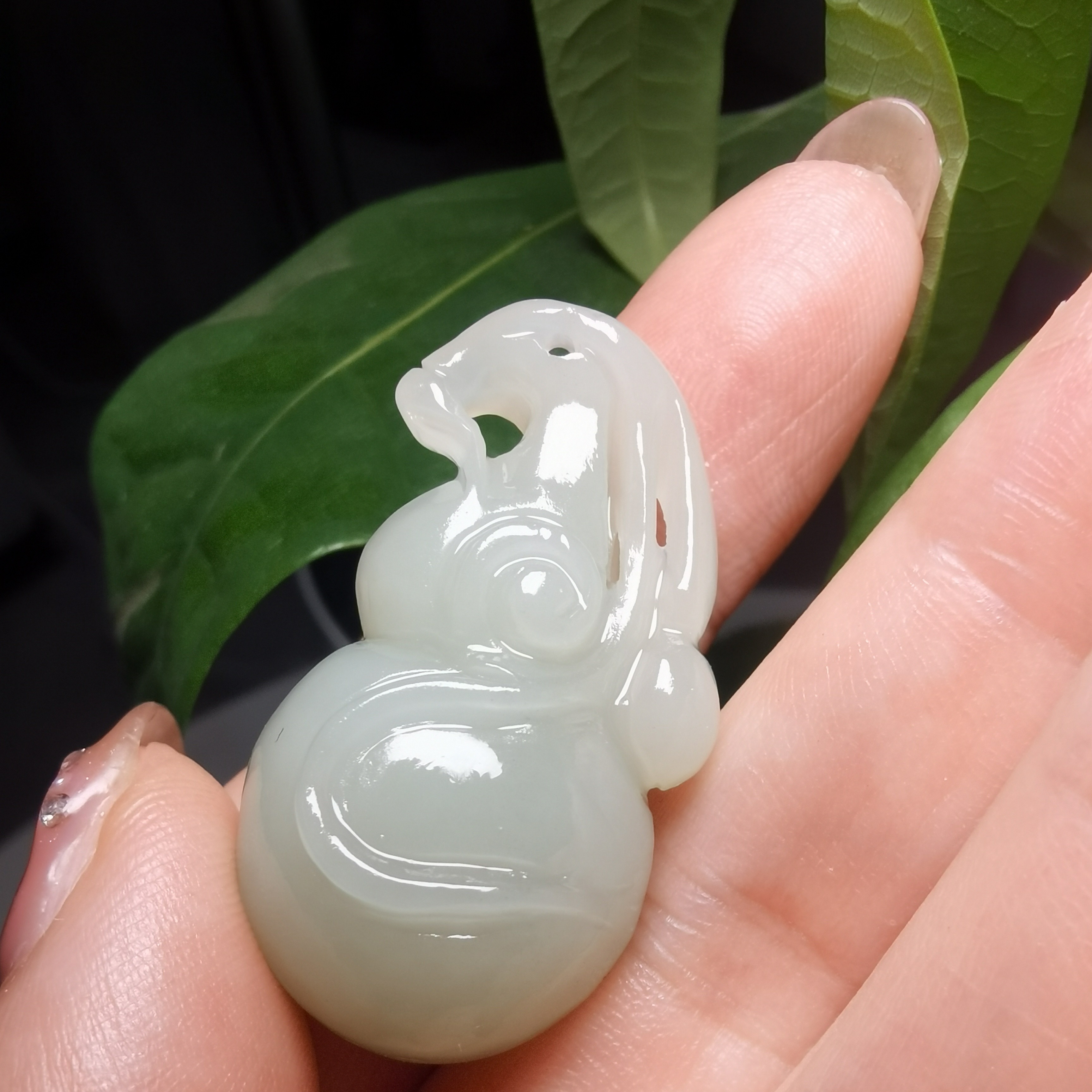 新疆和田玉青海料立体雕刻葫芦—福禄
