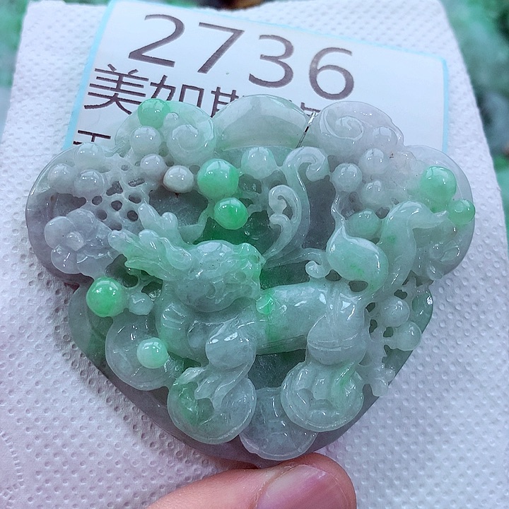 吊坠(不含链)未镶嵌翡翠