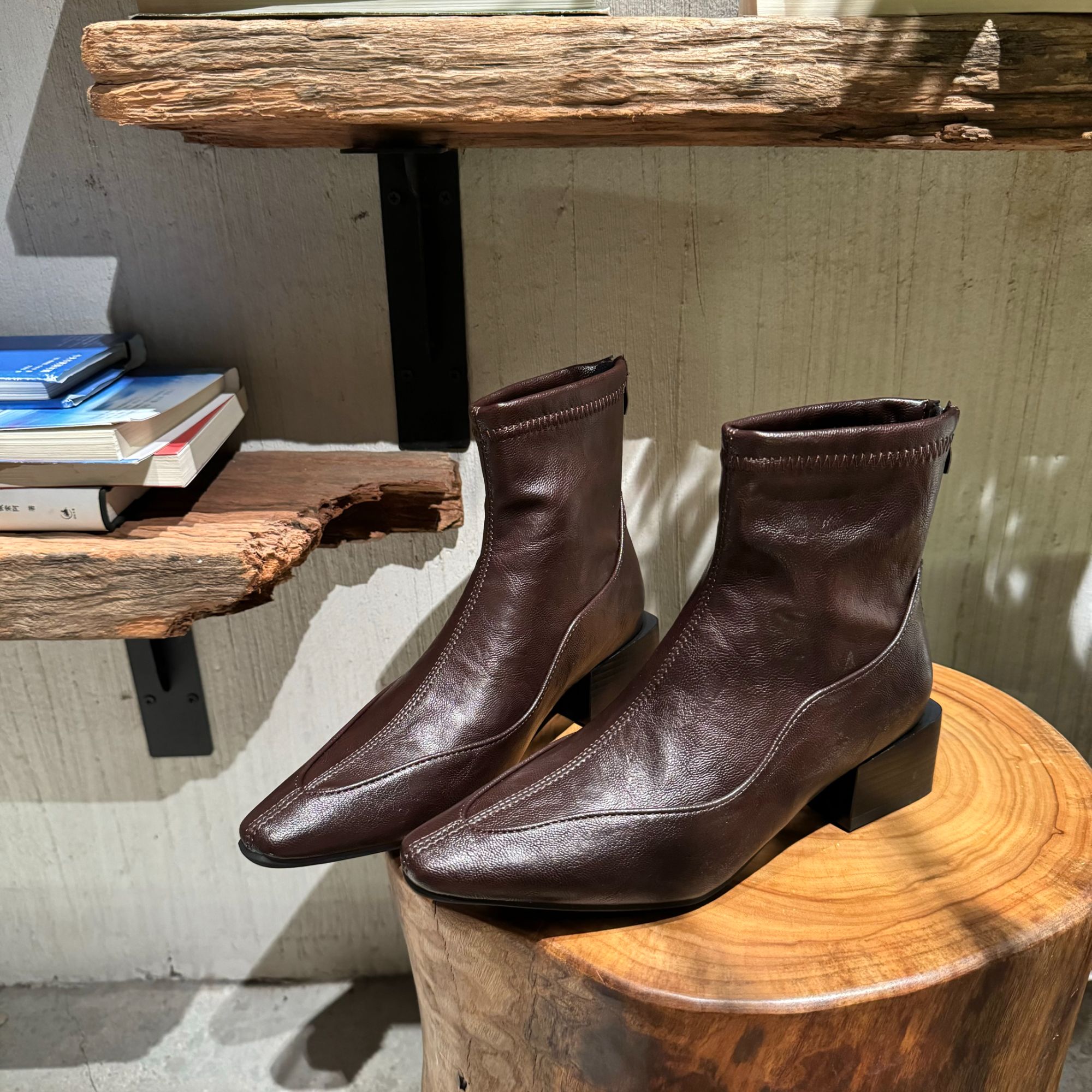 99-12时装靴粗跟靴黑色尖头短靴气质弹力女鞋秋季