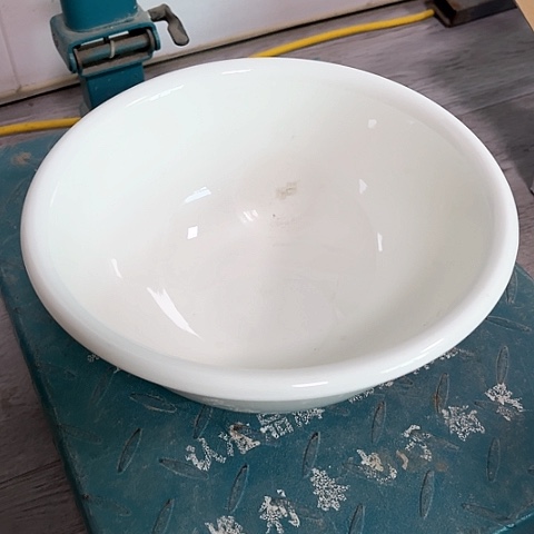 微瑕，不能明火，口径23高度11无盖