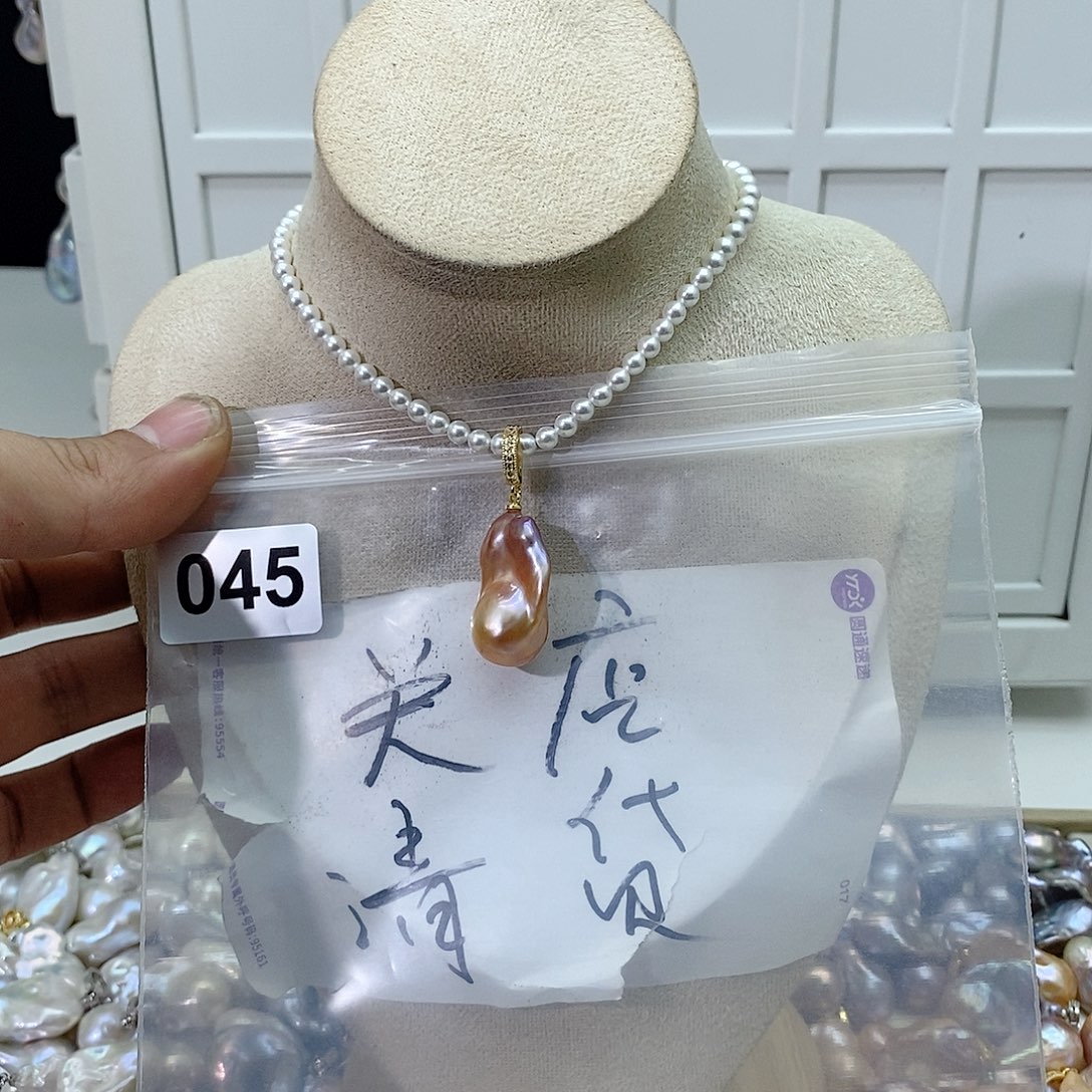 淡水珍珠颈饰合金