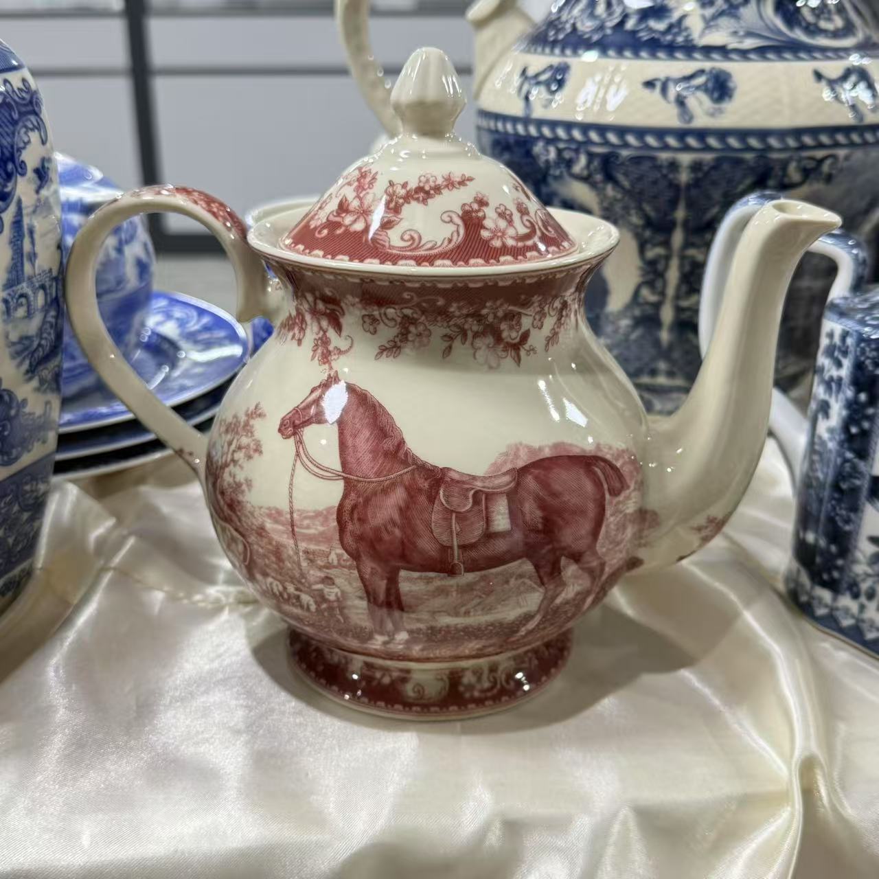 欧洲名画 cz 茶壶 无标