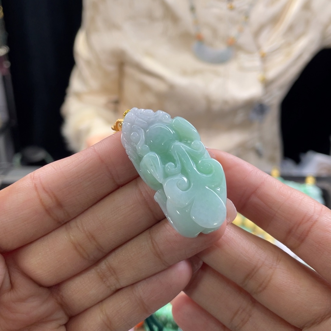 翡翠颈饰未镶嵌代编织