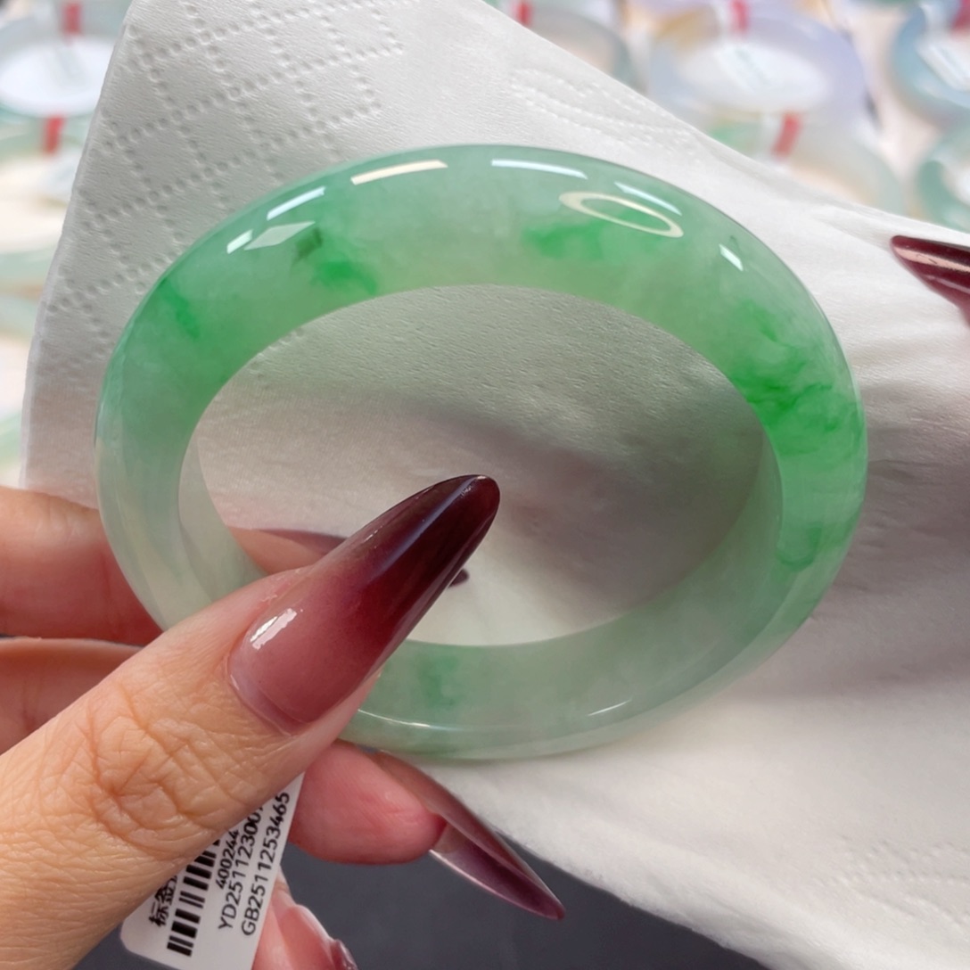 未镶嵌手镯翡翠31号53.9糯冰阳绿