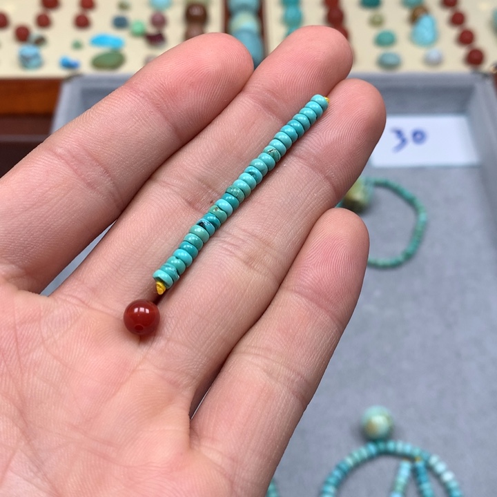 南红玛瑙配饰未镶嵌