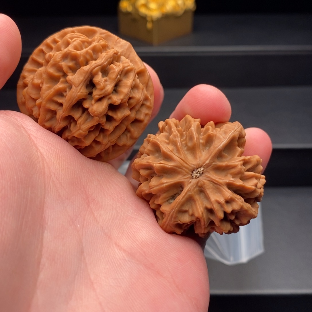 @***德文玩核桃把件秦闷