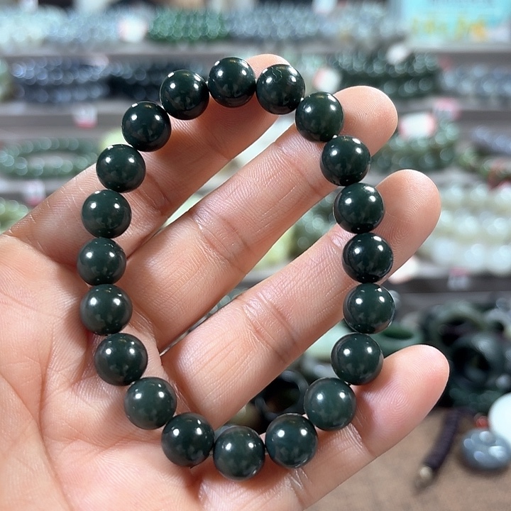 和田玉手链未镶嵌新疆沙枣青卡10