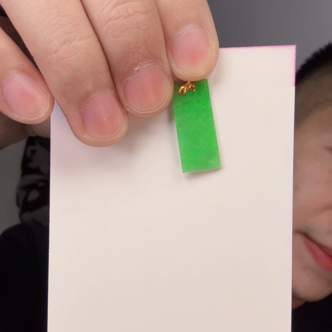 翡翠颈饰18K金镶嵌一件